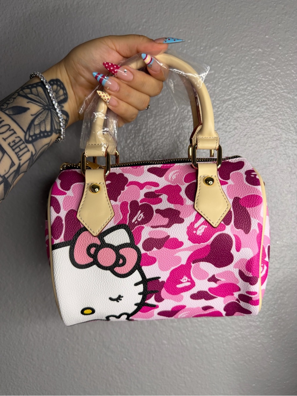 Hello Kitty pink camo bape bag